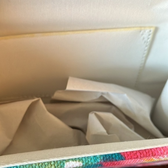 MMS Design Studio- Hawaiian themed floral crossbody/shoulder bag-metal chain - Picture 6 of 10